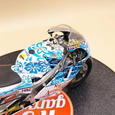 MINICHAMPS 1/12 Honda NSR 500 Valentino Rossi Nastro Azzuro