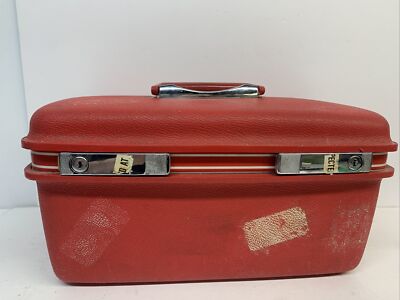 Vintage Bright Red Samsonite Silhouette Hard Shell Train/Cosmetic