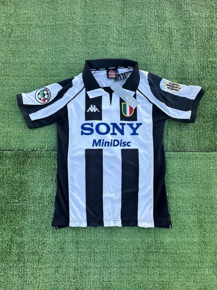 Juventus Kappa In International Club Soccer Fan Apparel
