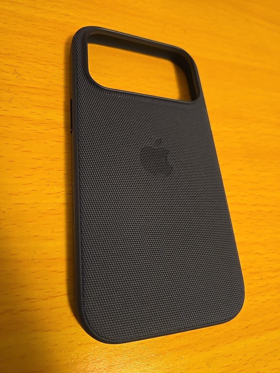 Original Apple TechWoven Case with MagSafe For Iphone 17 Pro 6.3