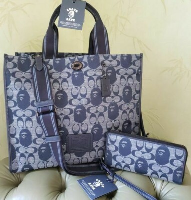 BAPE X COACH TOTE 40 or PHONE WALLET SIGNATURE CHAMBRAY:NWT C4522