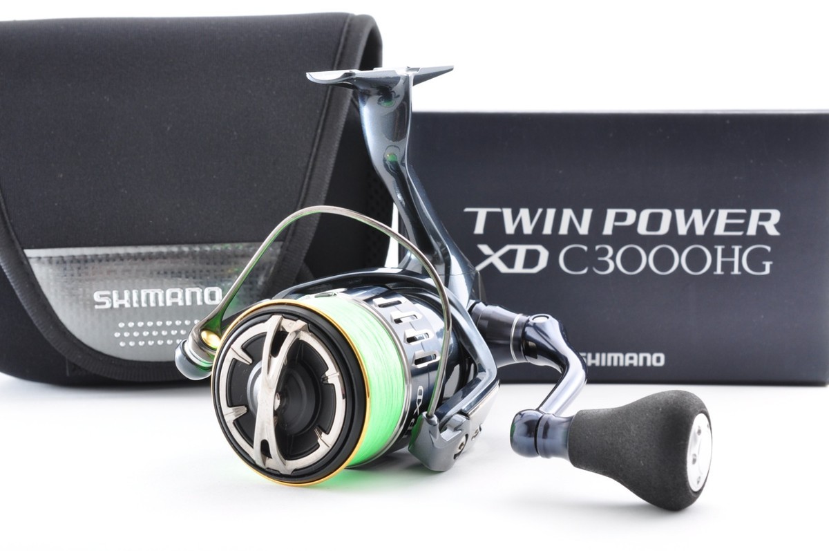 Shimano 17 Twin Power XD C3000HG Near Mint Fishing Spinning Reel