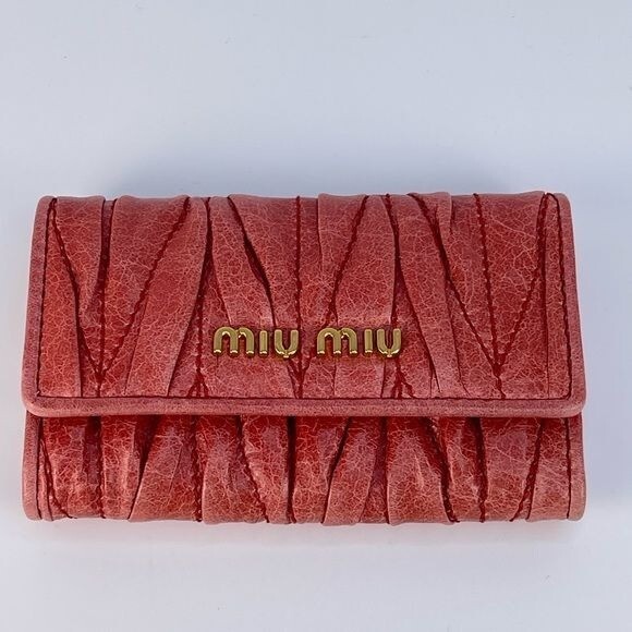 小物 2000s miumiu leather key case 小物 2000s miumiu leather key