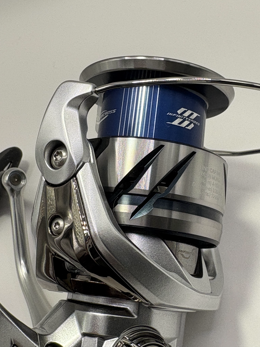 Shimano 23 Stradic 4000 Series Spinning Reel 4000/4000MHG/4000XG