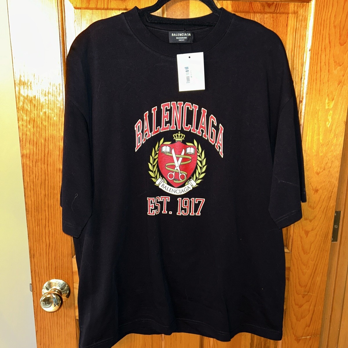 NWT Balenciaga College Tee Est 1917 Crest Logo T Shirt Black Red