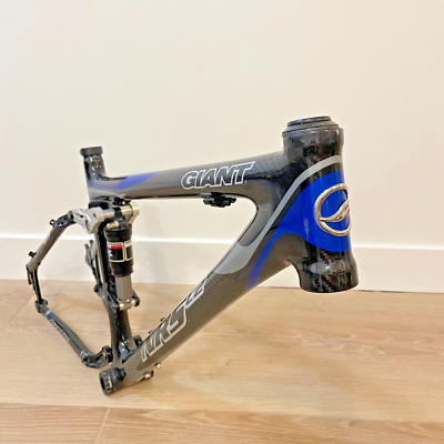 Giant NRS C2 Carbon Full Suspension Mountain Bike Frame 17” Fox