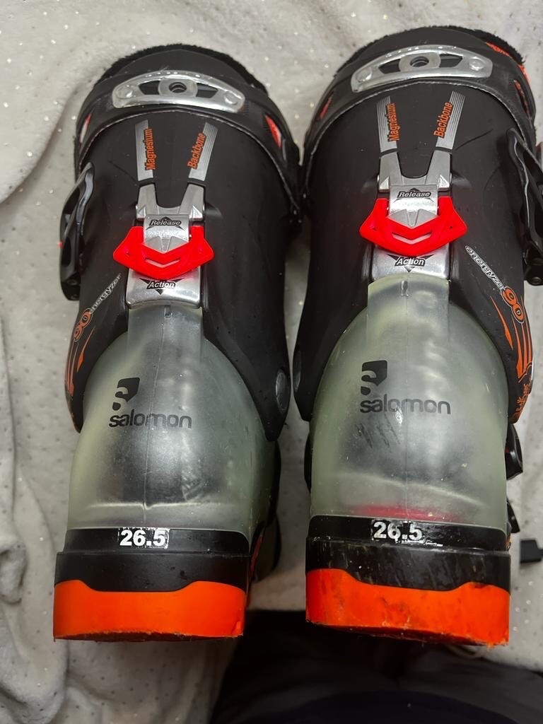 SALOMON QUEST ENERGYZER 90 IMPACT 8 Downhill Ski Boots Mondo 26.5