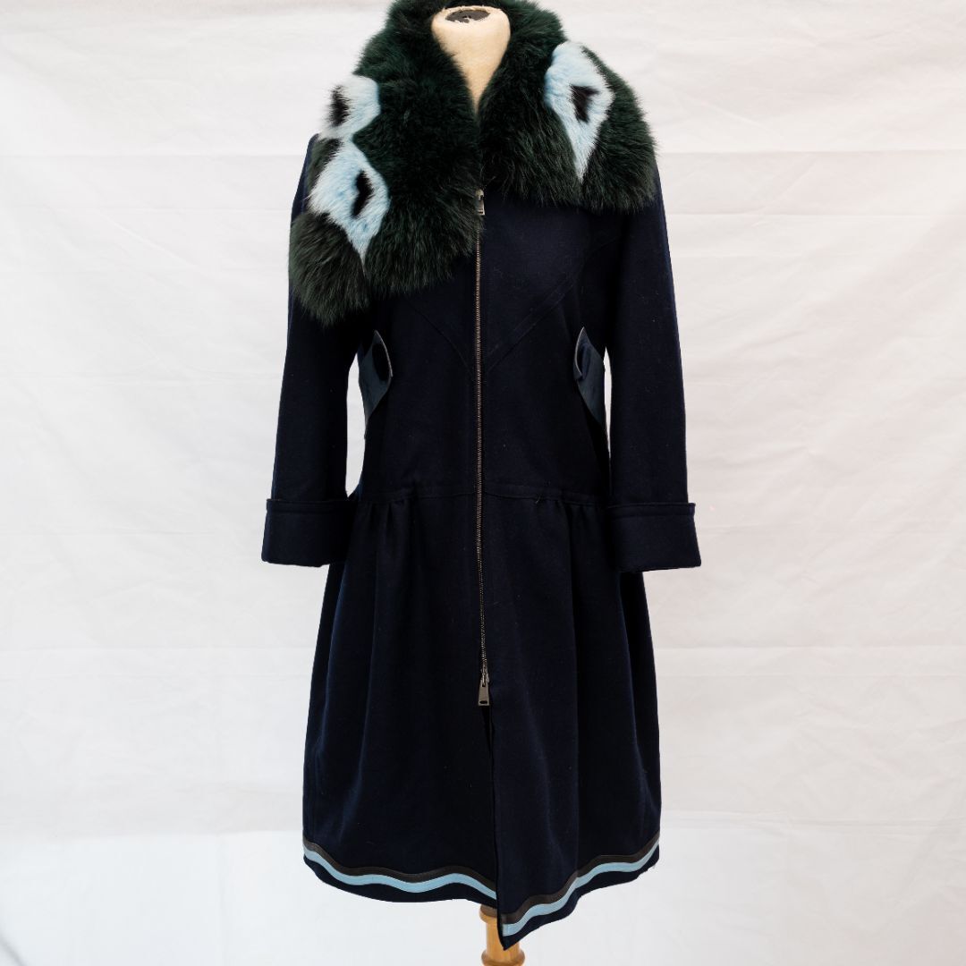 Fendi Fox Fur Collar Coat in Navy Blue Làna Vergine | eBay