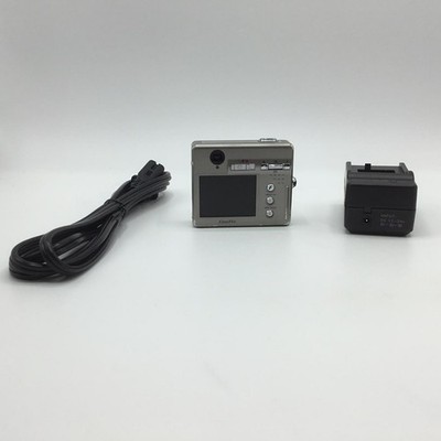 Fujifilm Finepix F450 5.2MP Digital Camera - 3.4x Optical Zoom