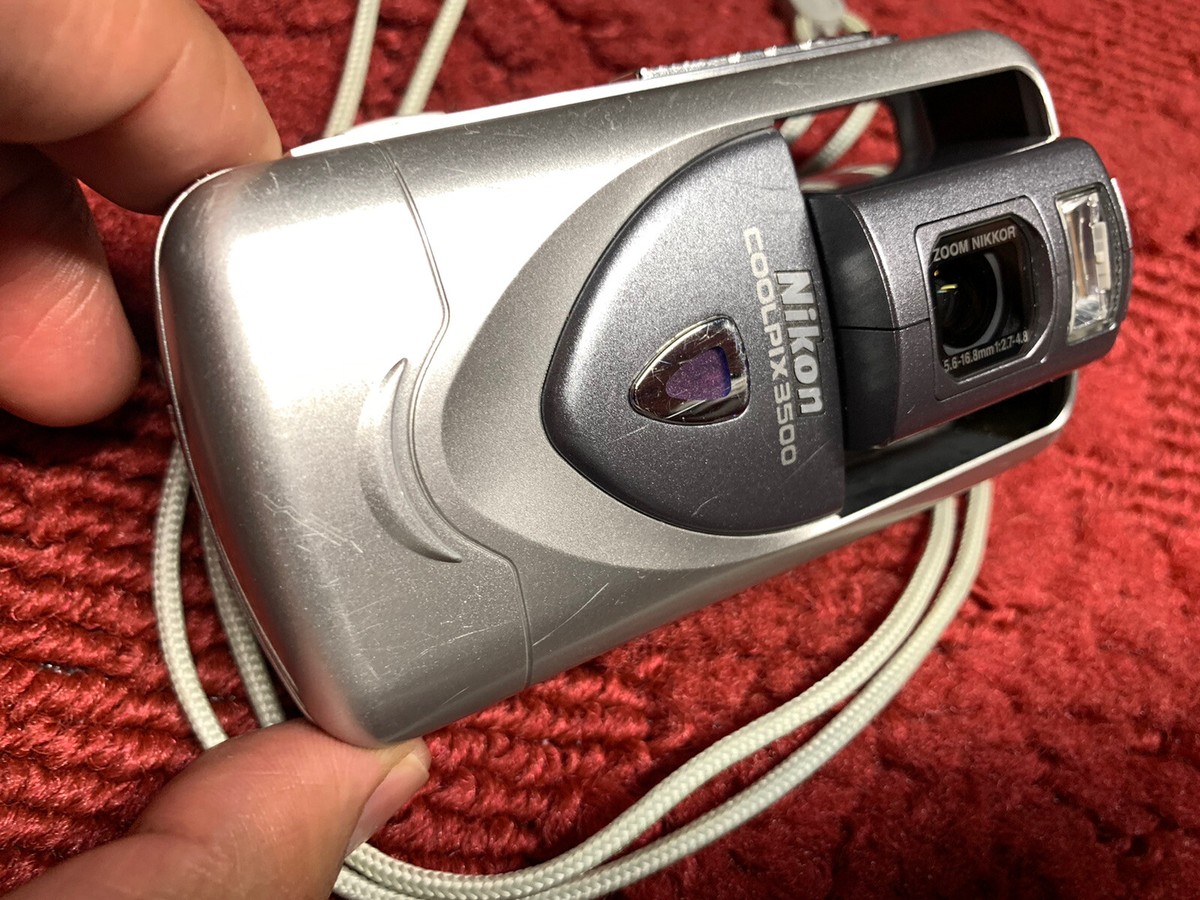 Rare Vintage Nikon CoolPix E3500 Digital Camera 3500 TESTED NEEDS