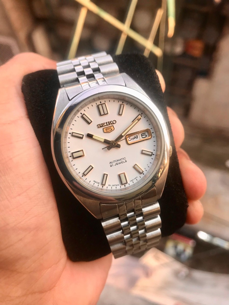 seiko 5 Automatic 21 Jewels White Dail japan Mean's wrist Watch