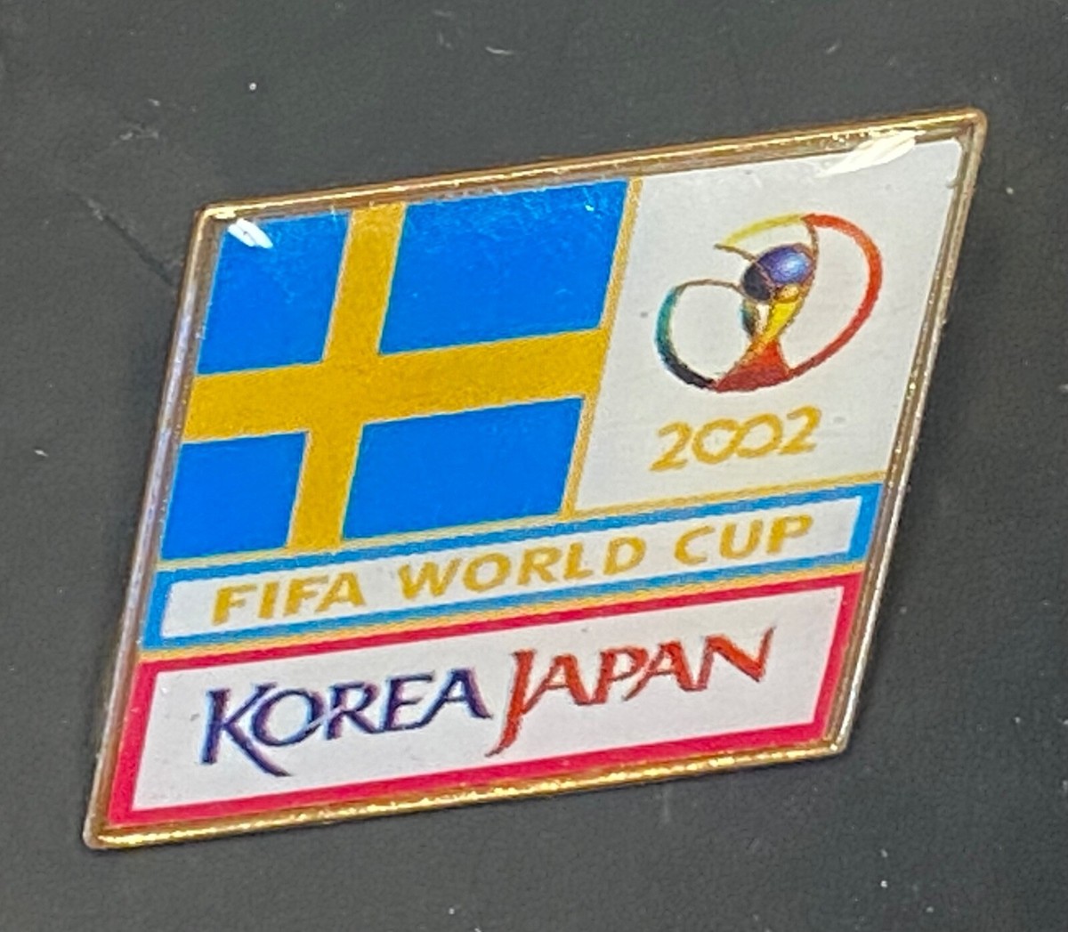 FIFA 2002 WORLD CUP KOREA JAPAN - SWEDEN FLAG TEAM PIN | eBay