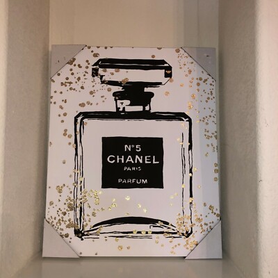 CHANEL Number No 5 Perfume Bottle Black/Gold on Cream Canvas Wall