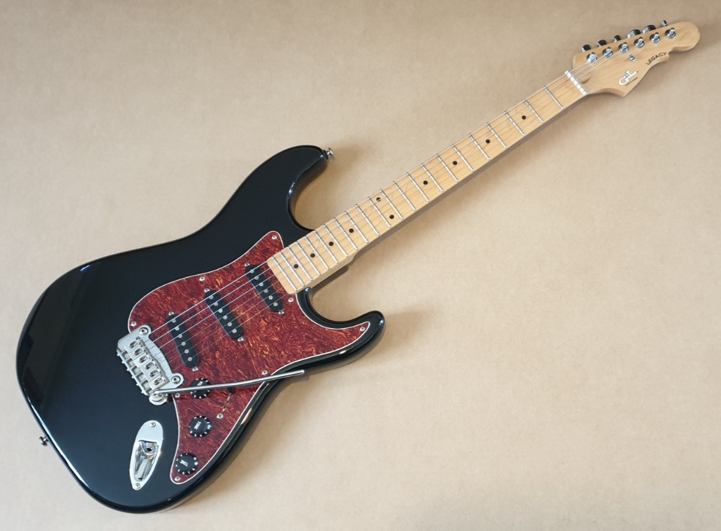 完璧ストラト∼超絶レア/G&L Legacy USA リアハム グリーン完璧