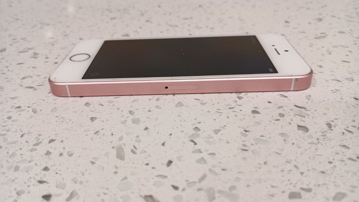 Apple iPhone SE 1st Gen 128GB Rose Gold Pink Fully Unlocked - Used