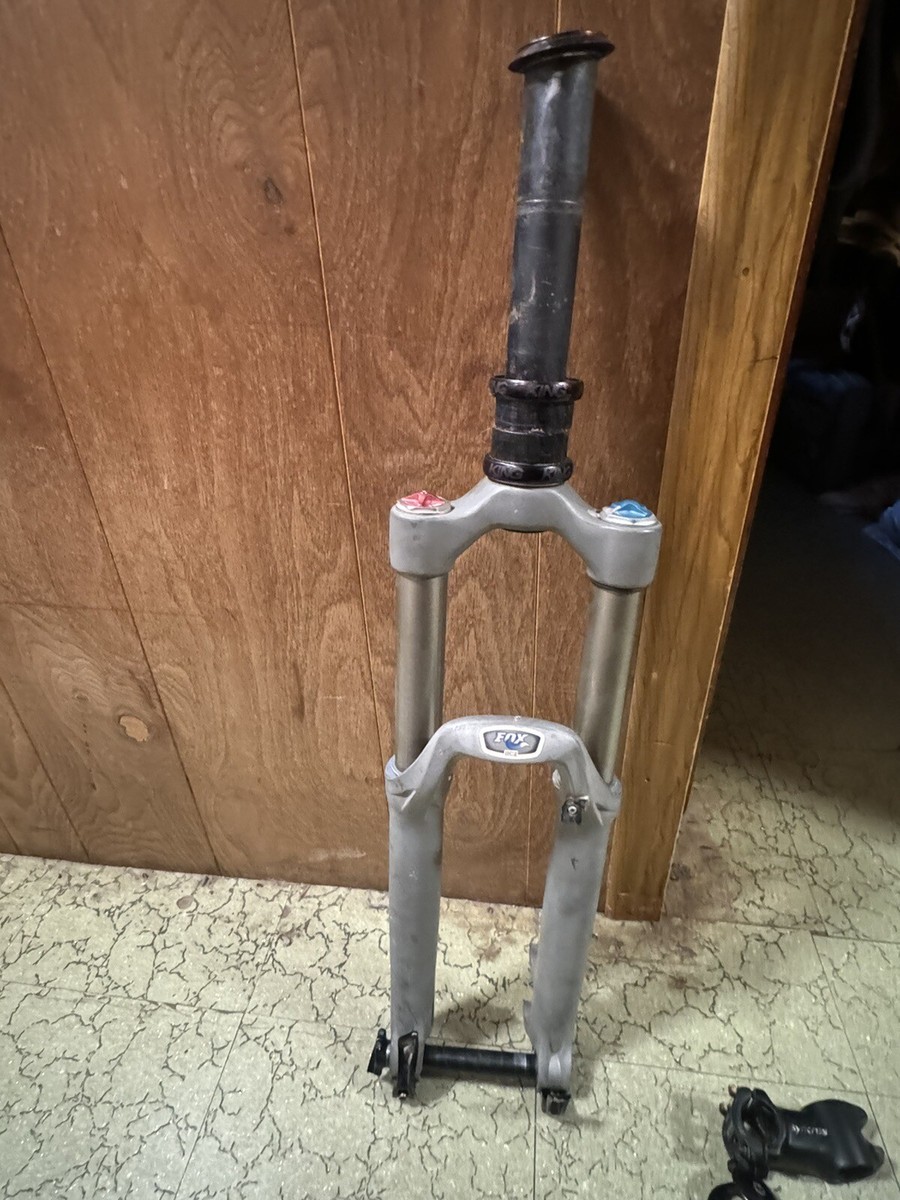 Fox Talas 36 Fork 26” 1.5 Steerer . Chris King Headset , Syncros