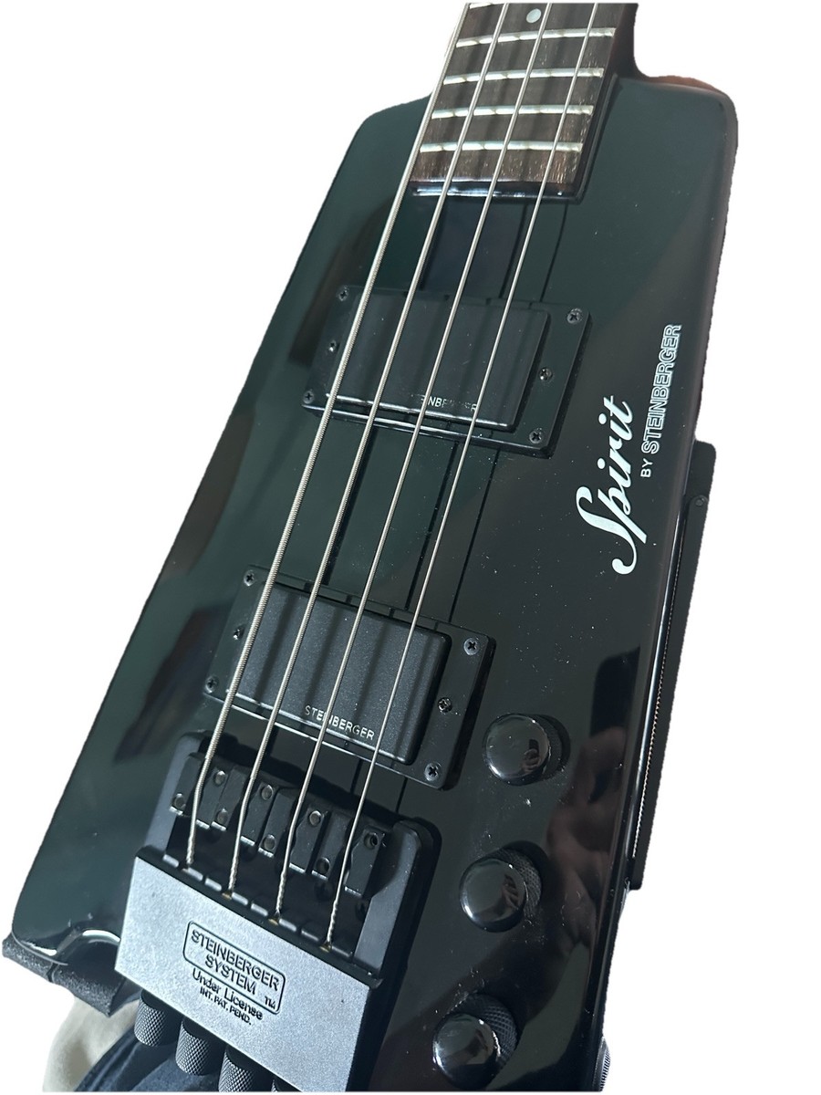 STEINBERGER Spirit XT-2 4-string Bass Guitar w/ Blackstar AmPlug2