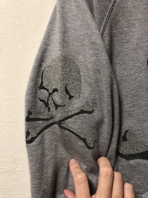 Authentic Mastermind Japan 3 Skull Glass Beads hoodie Grey, Size
