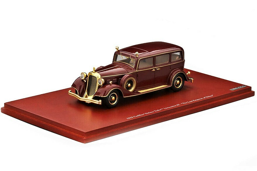 サンスター 1/18 キャデラック DELUXE TUDOR 1/18 Cadillac Deluxe