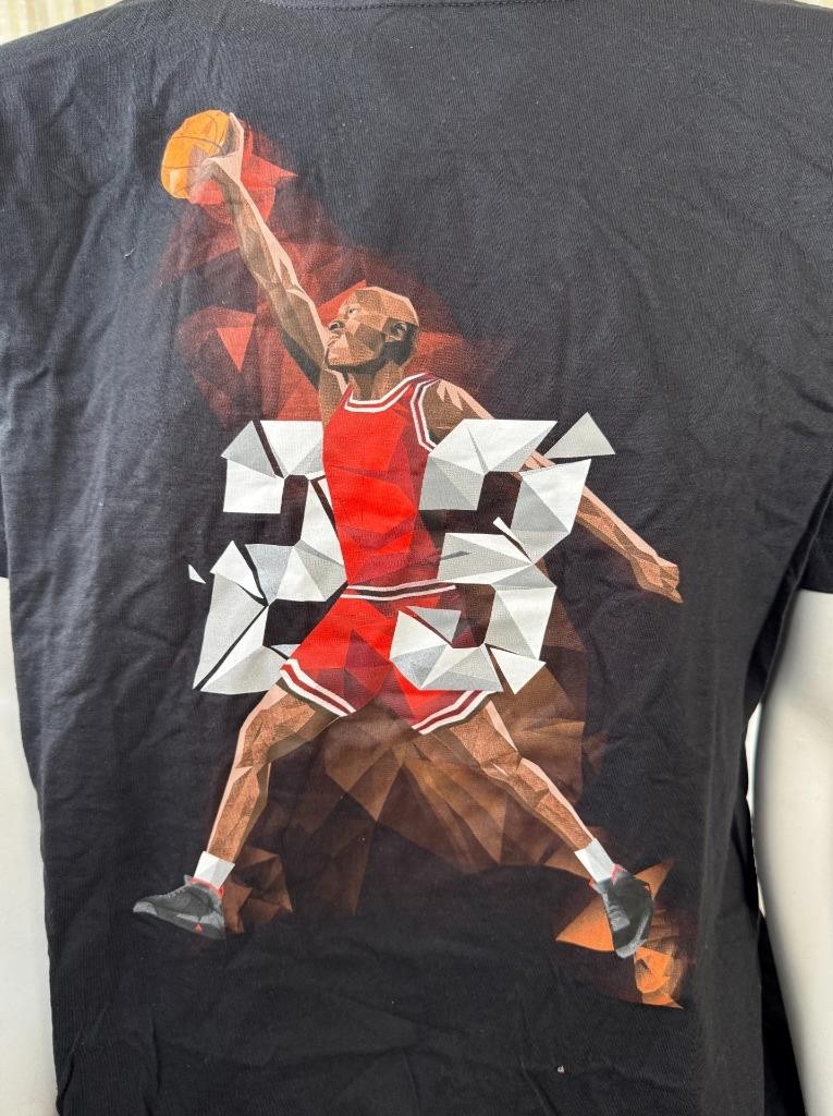 Nike Jordan Men's Animated Jumpman 23 Graphic Black Short Sleeve