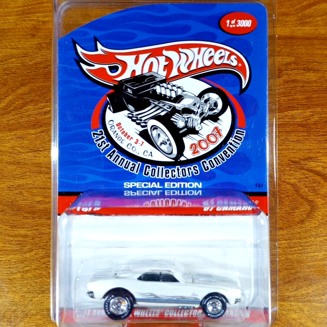Hot Wheels RLC 21st Collectors Convention '67 Camaro 1 of 3000