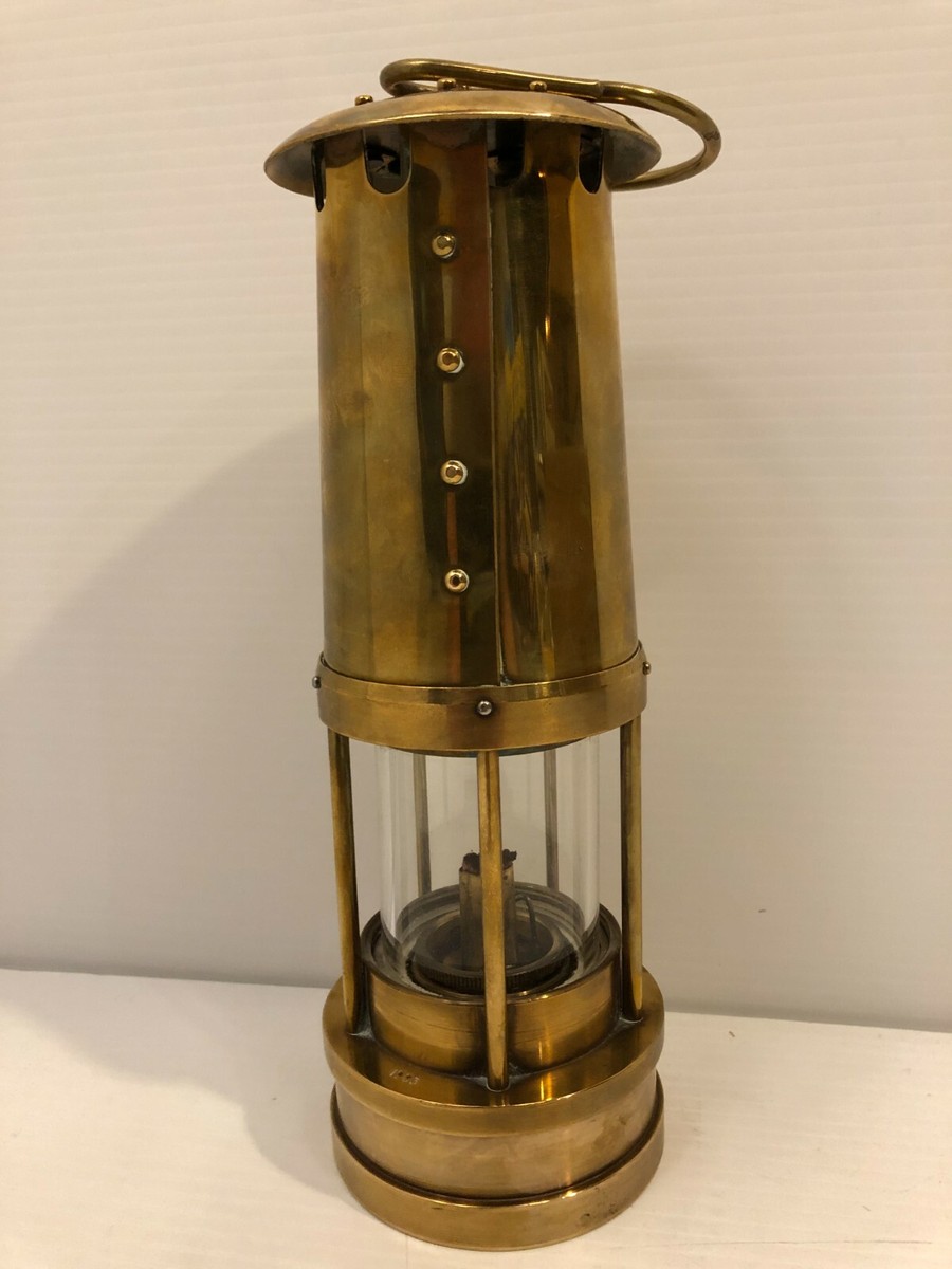 E. Thomas & Williams Brass Miners Lamp - Cambrian #113703 - 1983