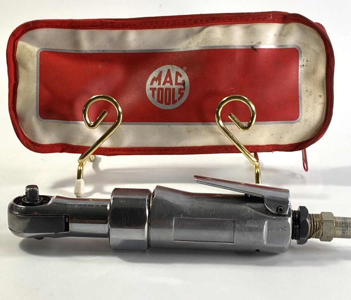Mac Tools 1/4 Drive Air Impact With Zippered Case. Tested And