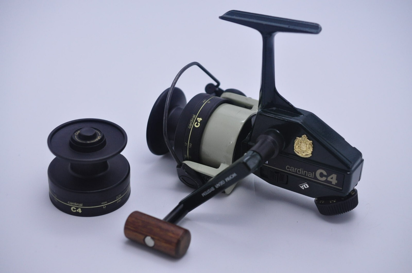 Abu Garcia Cardinal C4 スピニングリール 【公式通販】