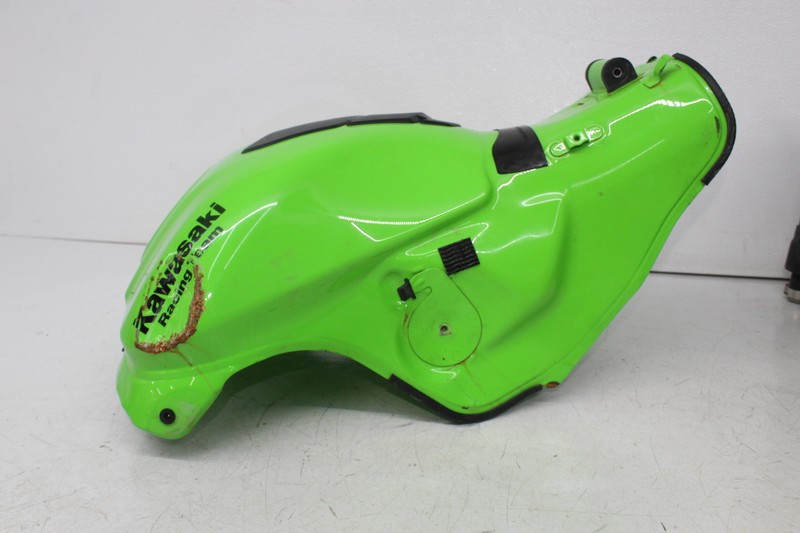 21-24 KAWASAKI NINJA ZX10R GAS TANK FUEL CELL PETROL RESERVOIR