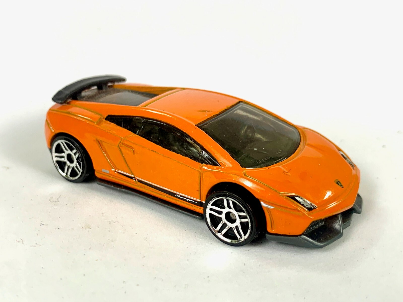🔥🔥🔥🔥Hot Wheels Orange Lamborghini Gallardo LP 570-4
