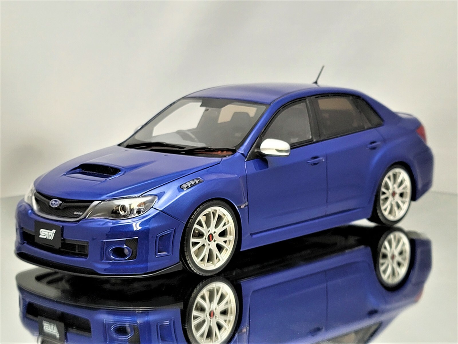 Otto Mobile Subaru Impreza WRX STi S206 2011 Blue Mica Resin Model