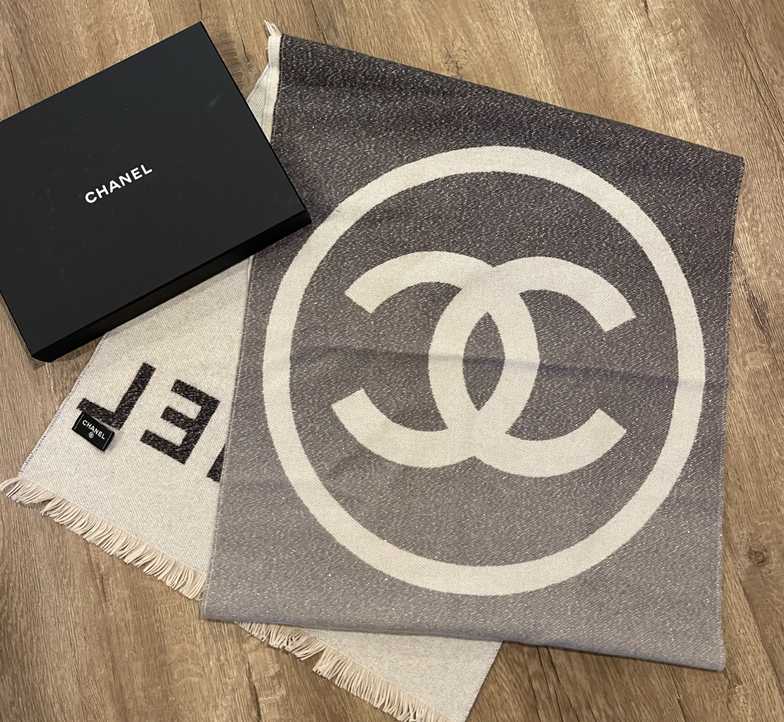 NEW CHANEL CC Logo CASHMERE Black White Gradient REVERSIBLE SCARF