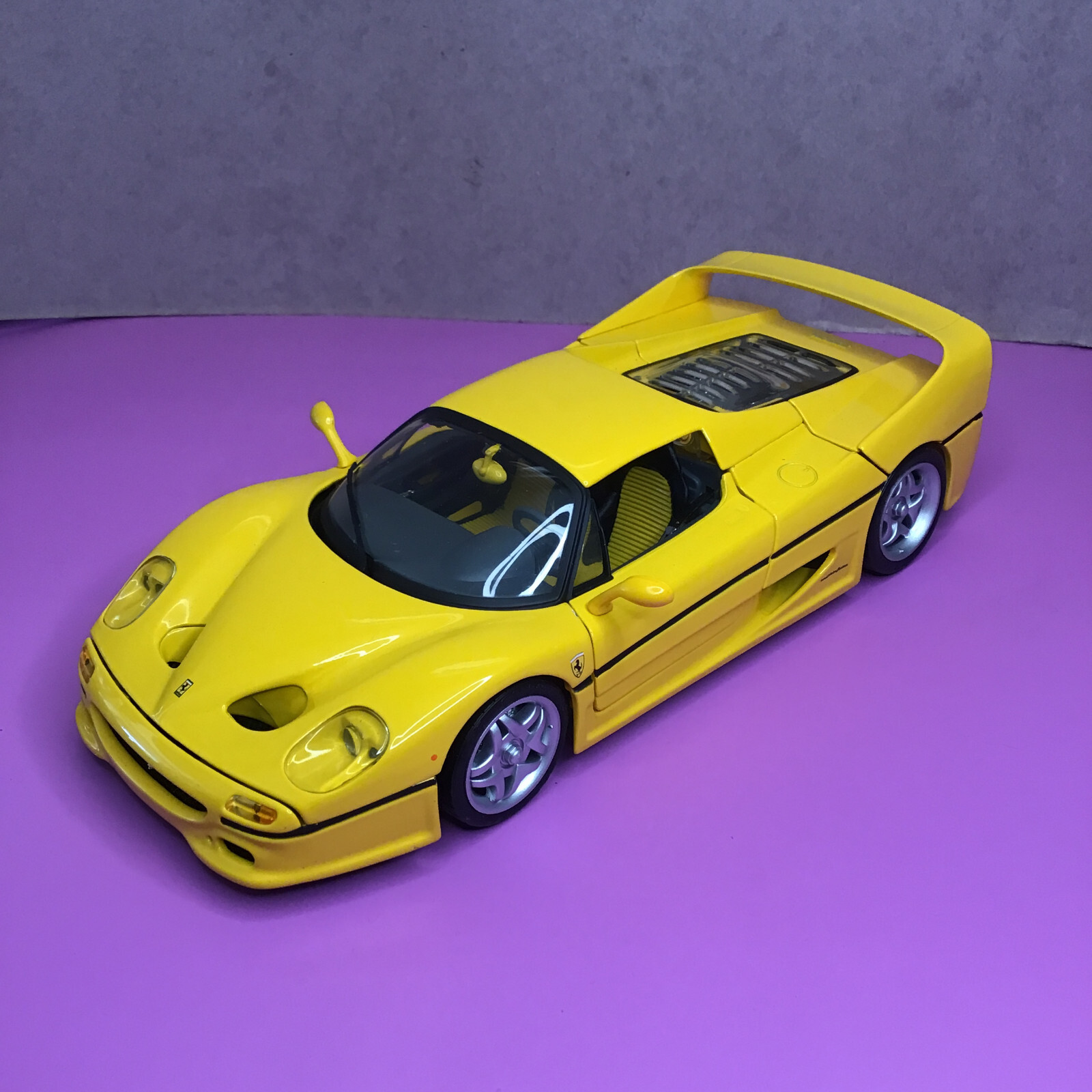 Hot Wheels FERRARI F50 YELLOW Black 1/18 1998 Mattel | eBay