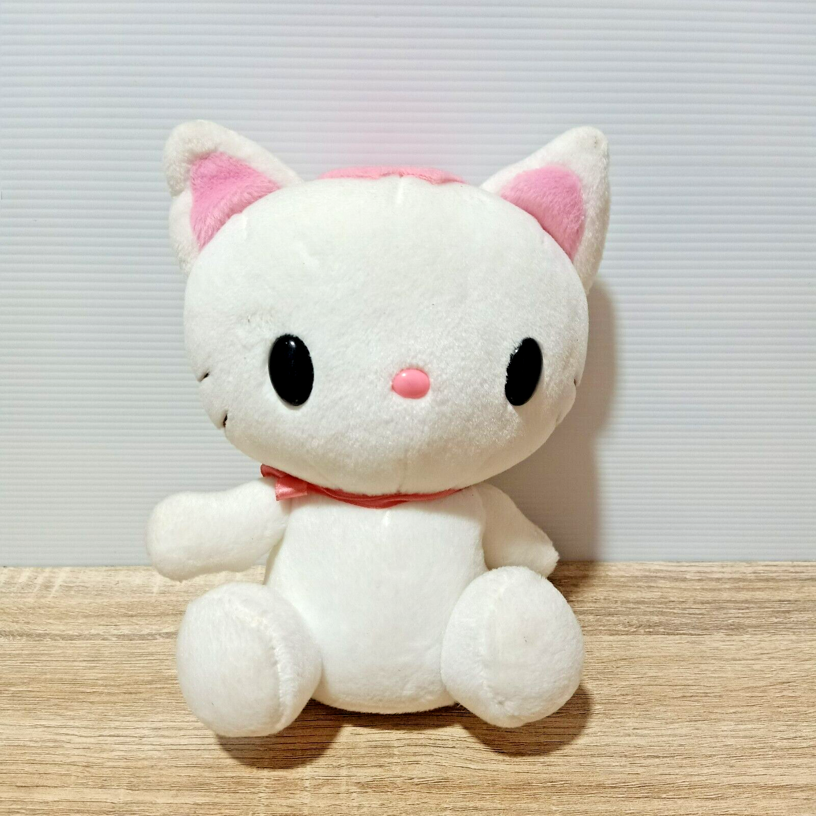 1999 Sanrio Nijihan 100 Catsworld Hello Kitty Vintage Plush Doll
