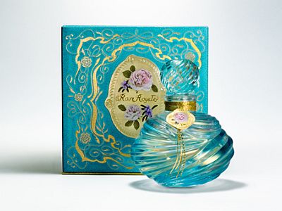 ロサ・センティフォリア」を使った香水「ローズロワイヤル」 - GIGAZINE