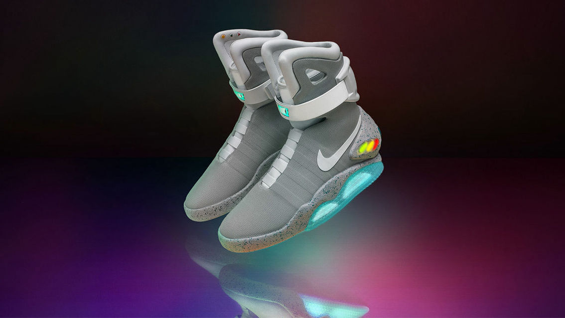 バック・トゥ・ザ・フューチャー」のスニーカー「Nike Mag」がついに