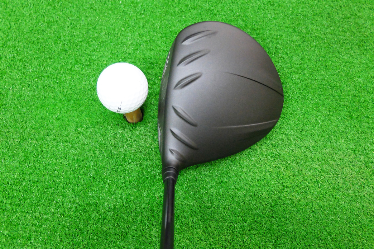 構えてみると？ 弾道調整機能を搭載、求める弾道で飛ばす「ピン G410