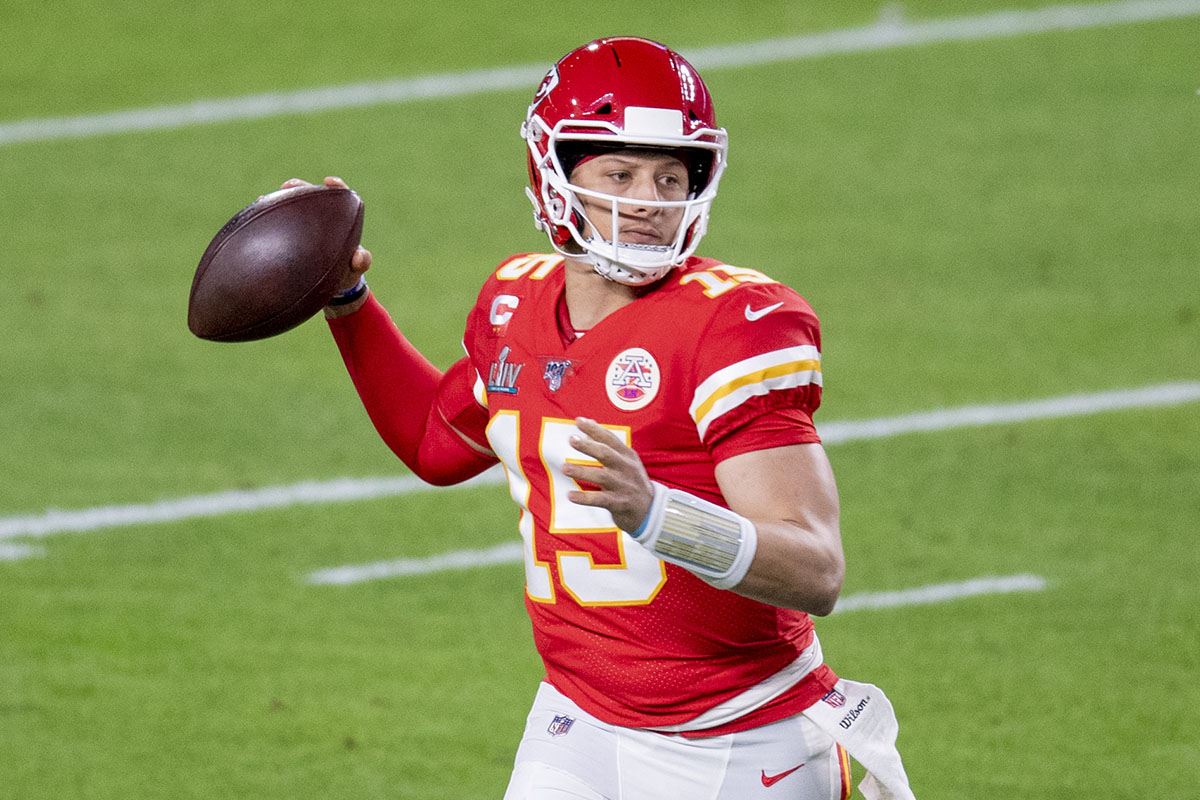 画像詳細 2020年 パトリック・マホームズ スーパーボウルMVPはゴルフ