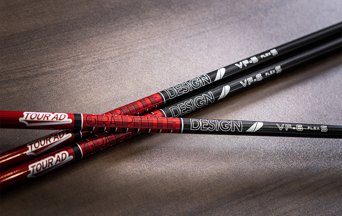 ウッズにトーマス トッププレーヤーたちがほれ込んだ“赤黒シャフト”(1