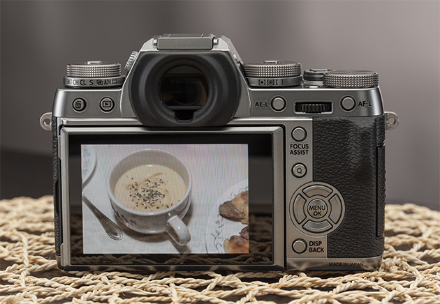Fujifilm X-T1 Graphite Silver Edition Review | PCMag