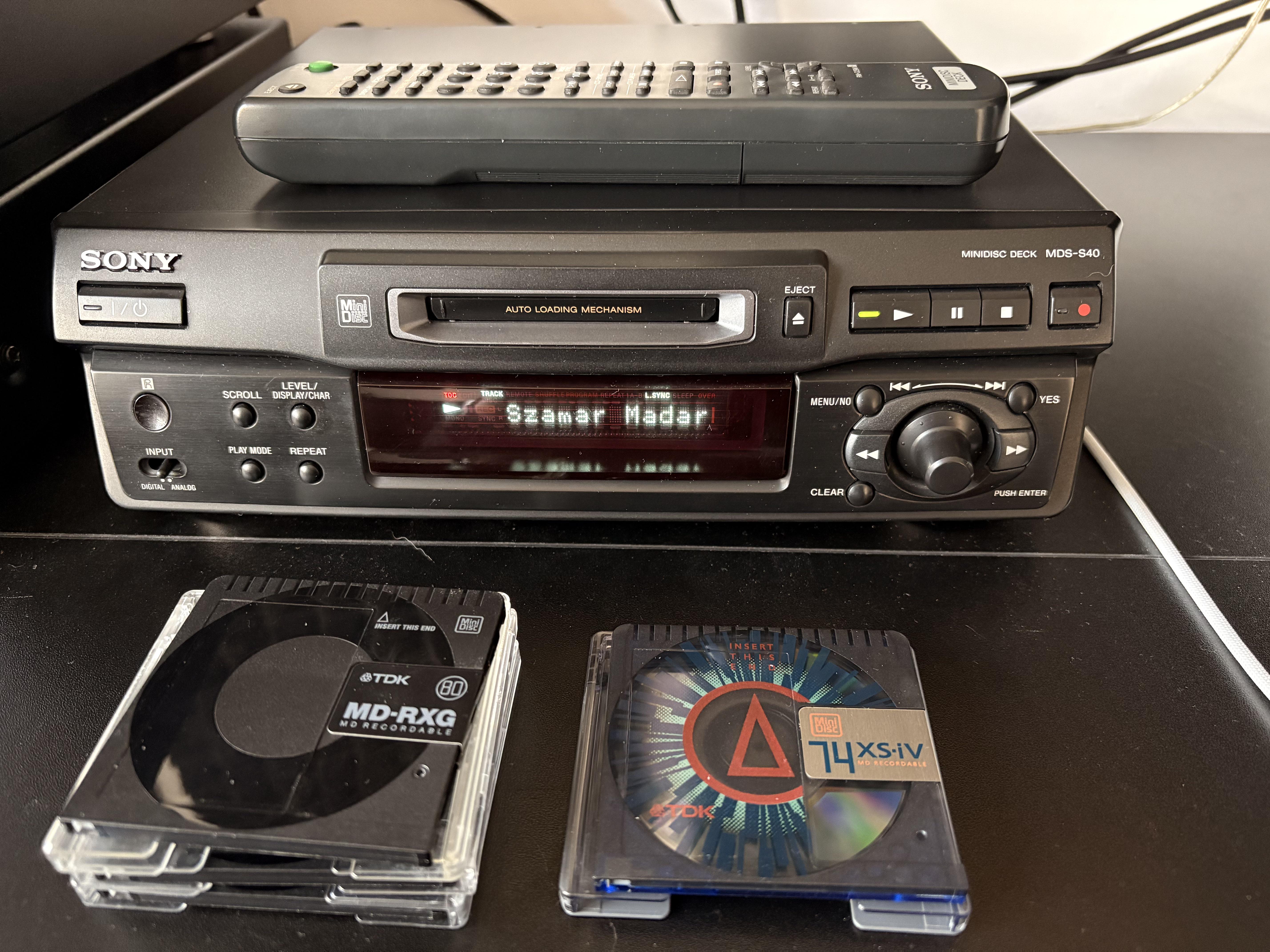 New MD family member - Sony MDS-S40 : r/minidisc