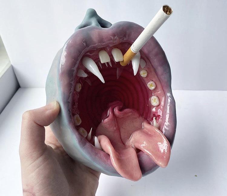 誰か、抽象的な灰皿の作り方を説明してくれない？（写真は気にしないで