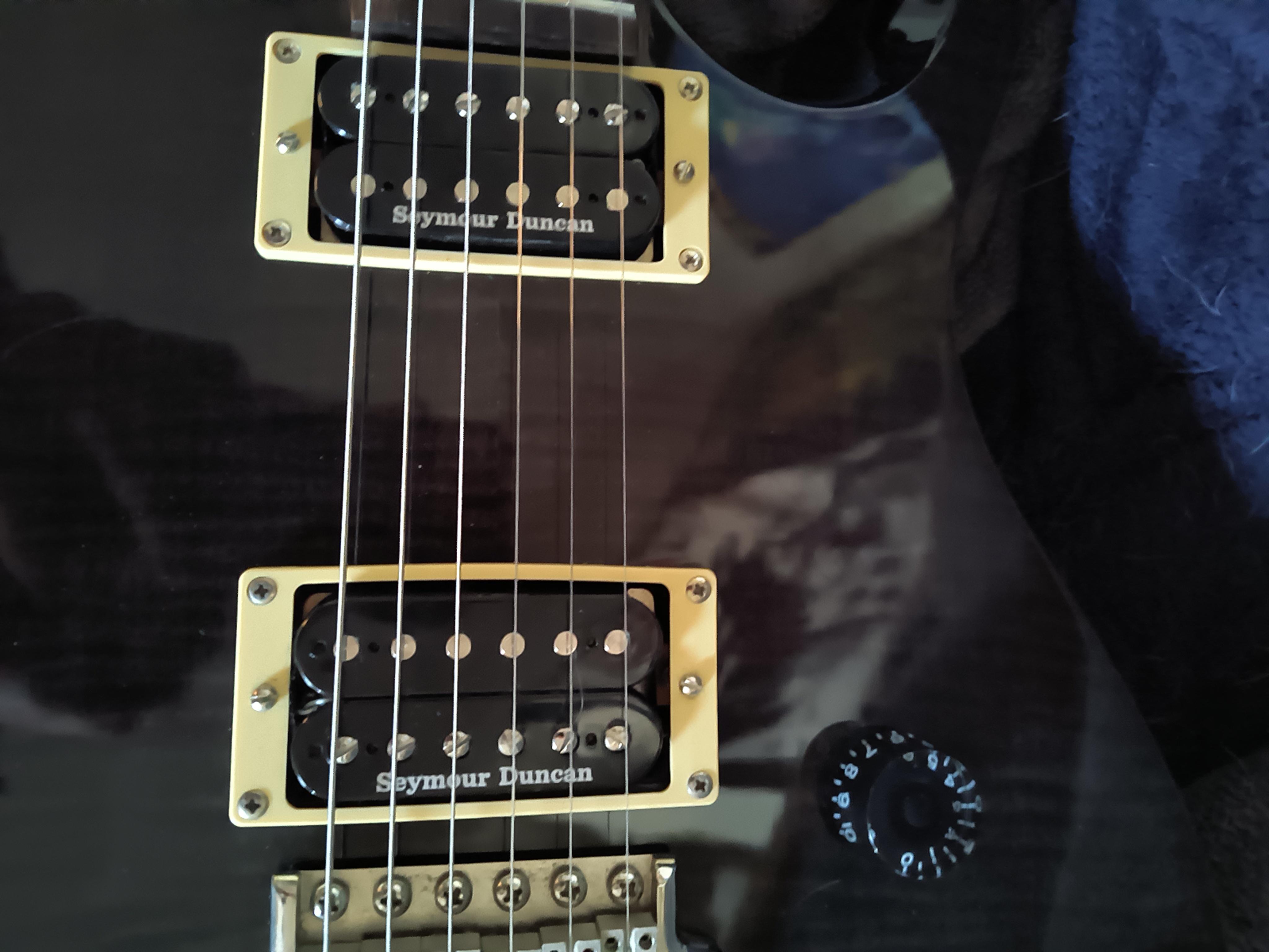 Just picked up this PRS, what kind of Seymour Duncans were