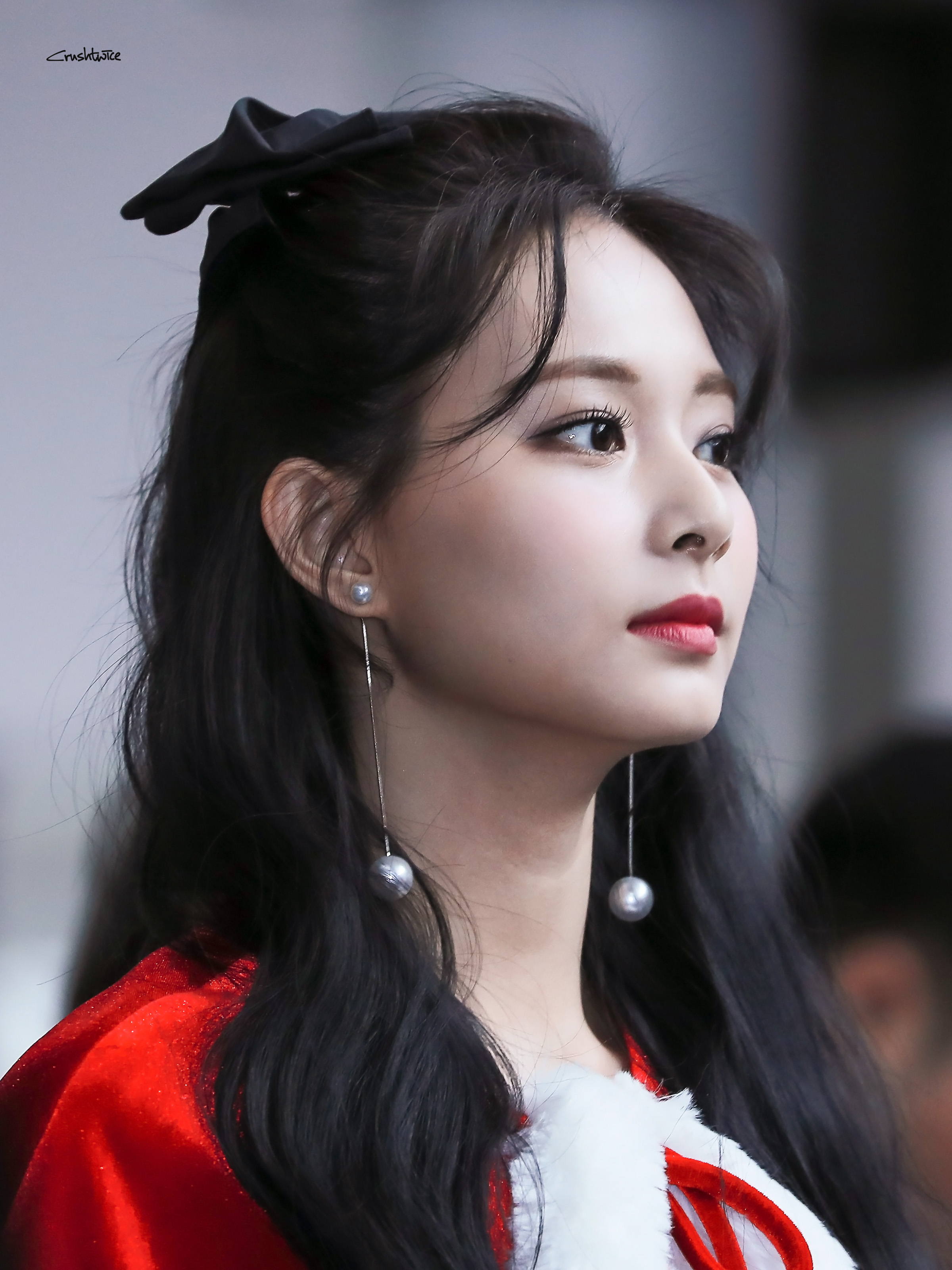 191225 ツウィ、2019年最も美しい顔 : r/twice