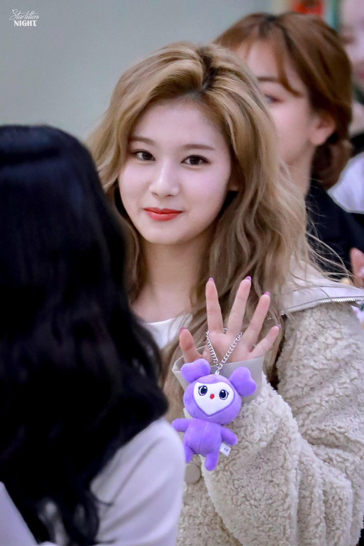 TWICE 9ROUNDサブリー サナ sana savely Savely