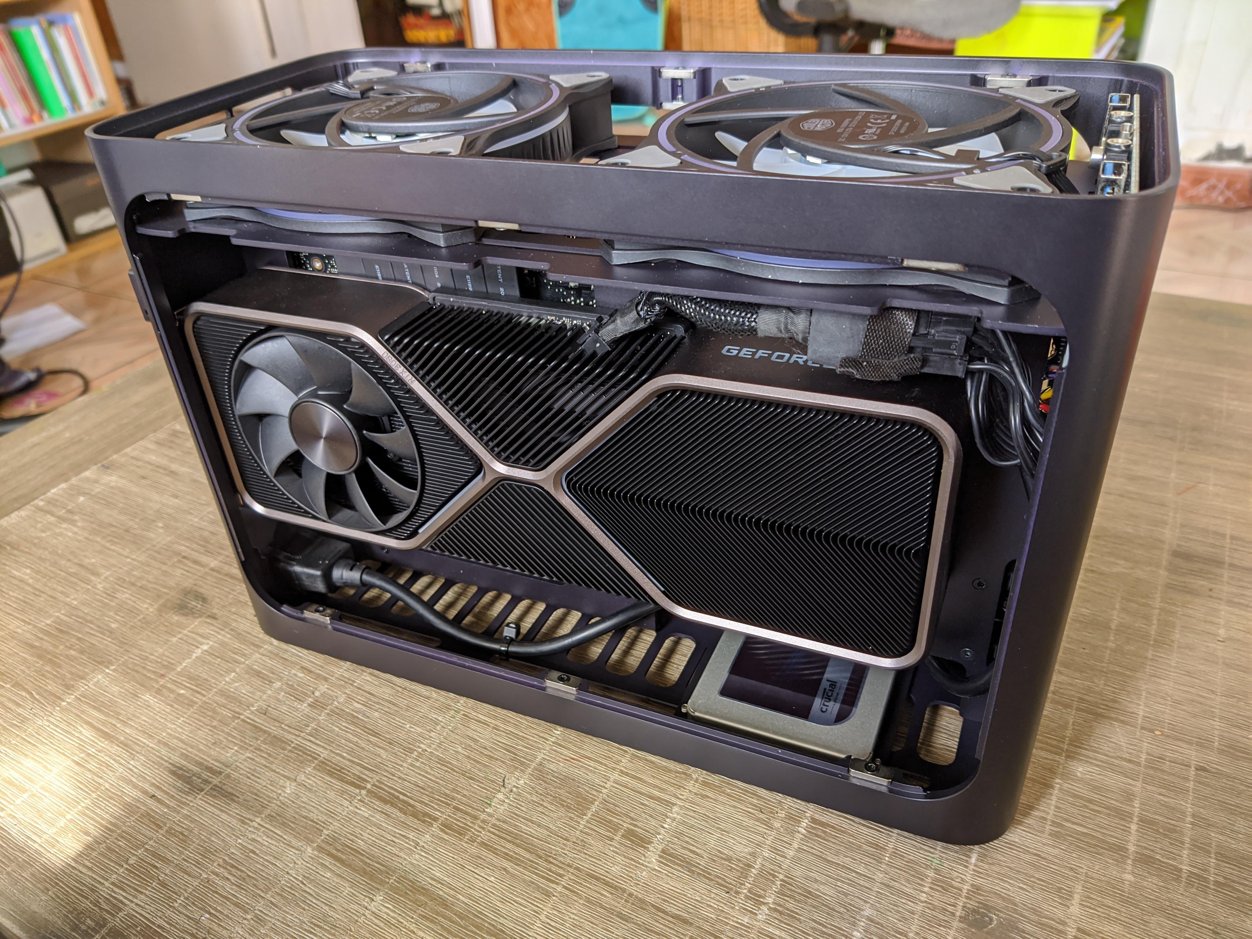 Black Iqunix ZX-1 air cooled mini ITX SFF build : r/sffpc