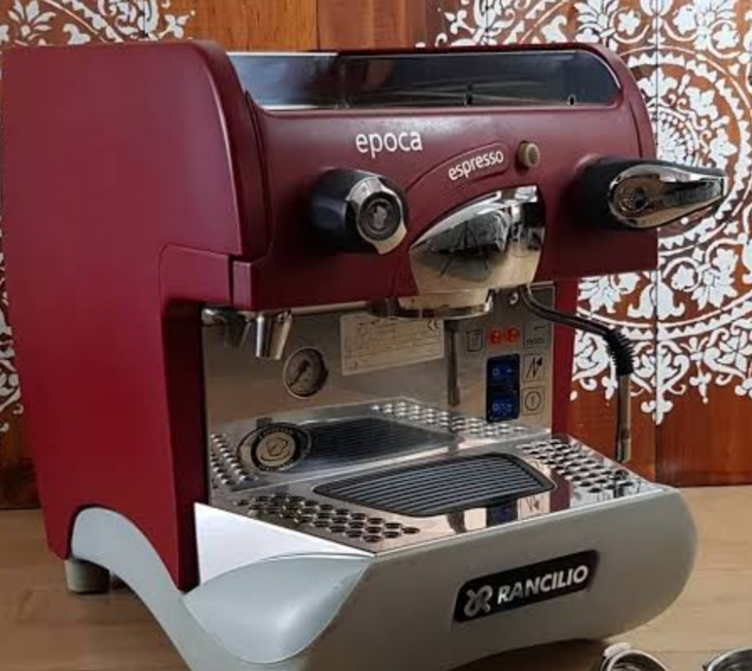 小さなカフェで使う、Rancilio Epoca s1 1gについてどう思う？ : r