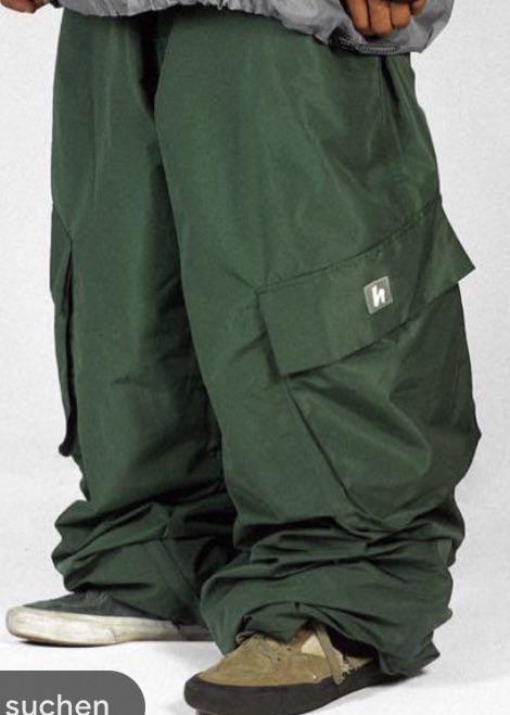 ヘンリック・ハーロウのパンツを探しています。この緑色のハーロウの