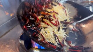 誰も食べることが出来ないもやしそば So Spicy Even the Staff Gave Up