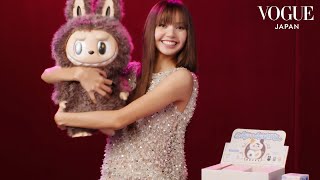 BLACKPINK リサが「POP MART」のお気に入りを当てるまで開封に挑戦